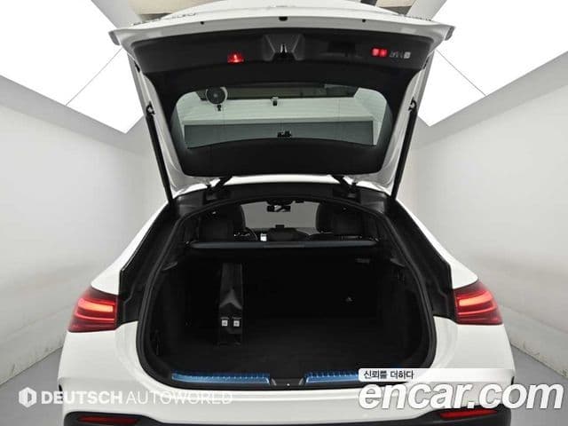 Mercedes-Benz GLE-Class 2025 — Photo 11/20