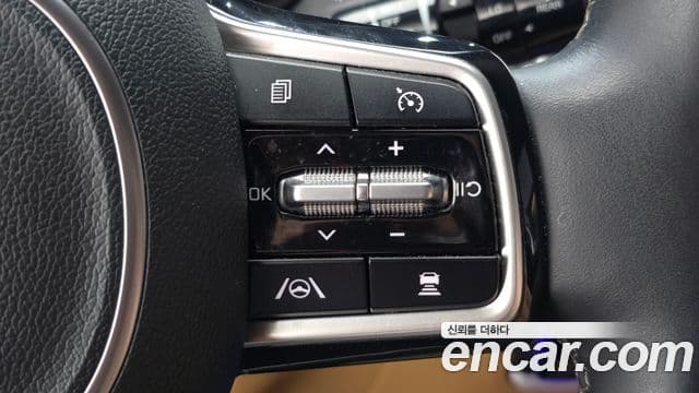 Kia Sorento 2021 — Фото 18/20