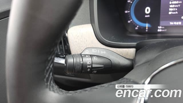 Volvo V90 Cross Country 2025 — ფოტო 21/39
