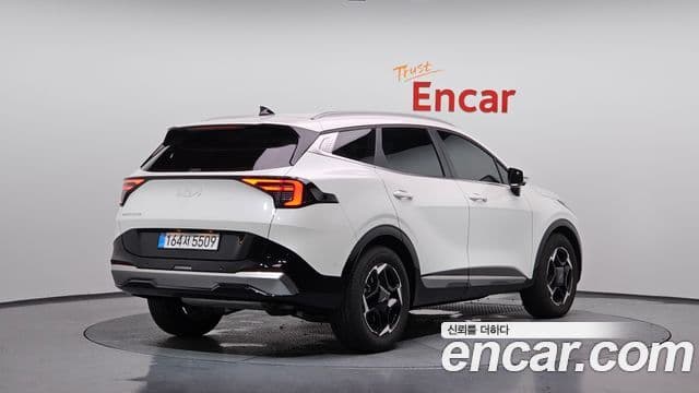 Kia Sportage 2025 — Фото 2/20