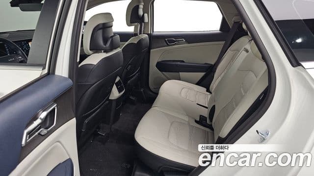 Kia Sportage 2025 — Фото 11/20