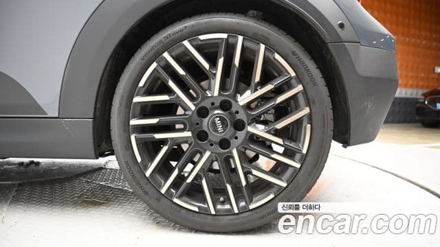 Mini Cooper S Convertible 2025 — ფოტო 2/20