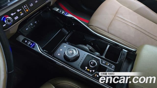 Kia Sorento 2024 — Şəkil 12/33