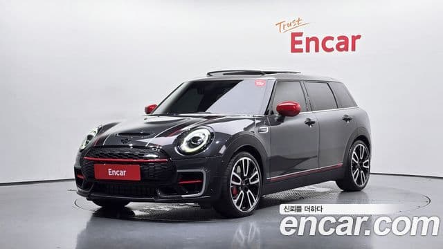Mini Cooper S Clubman 2020 — Фото 1/20