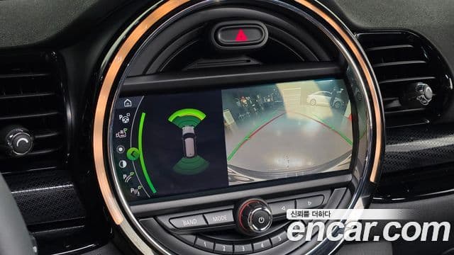 Mini Cooper S Clubman 2020 — Фото 15/20