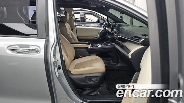 Toyota Sienna 2022 — ფოტო 12/34