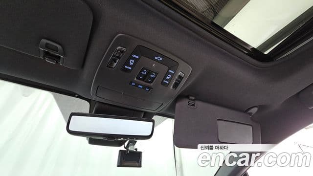 Toyota Sienna 2022 — ფოტო 11/34