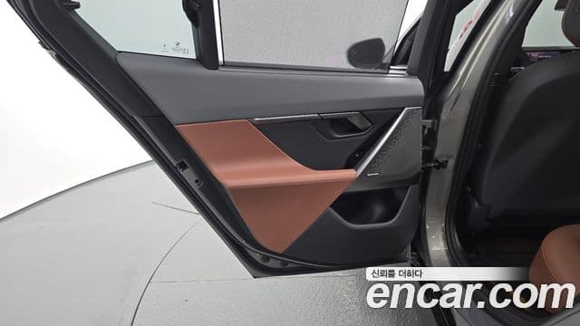 BMW 5 Series 2025 — Photo 26/32