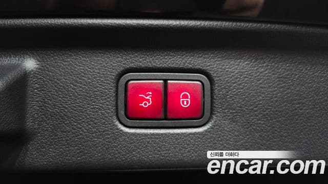 Mercedes-Benz S-Class 2022 — Photo 10/38