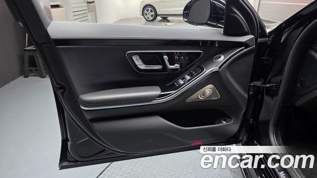 Mercedes-Benz S-Class 2022 — Photo 38/38