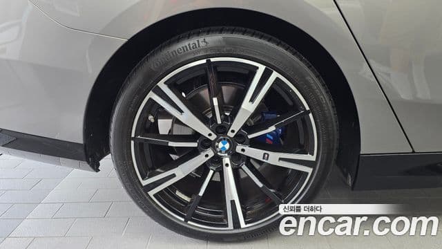 BMW 5 Series 2025 — Photo 19/20