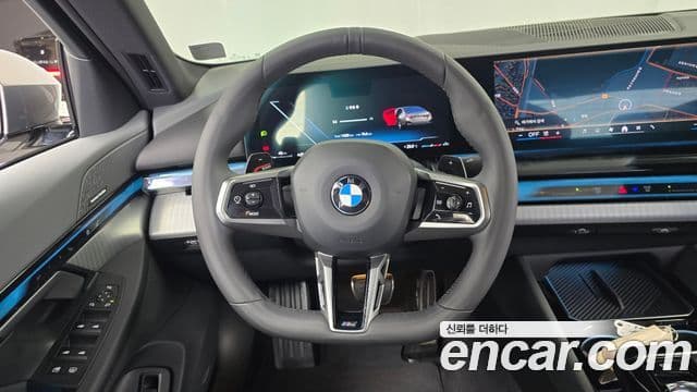 BMW 5 Series 2025 — Photo 6/20