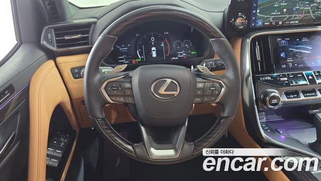 Lexus LX 2025 — Фото 13/20