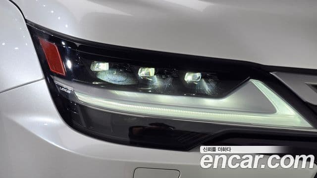 Lexus LX 2025 — Photo 24/35