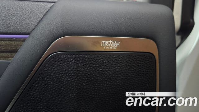 Lexus LX 2025 — Photo 21/35