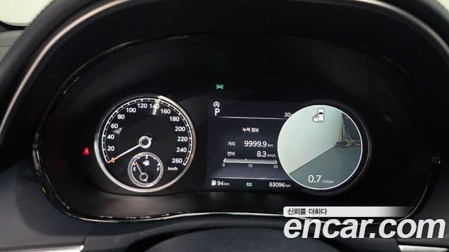 Genesis GV70 2021 — Photo 9/20