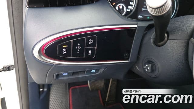 Genesis GV70 2021 — Photo 12/20