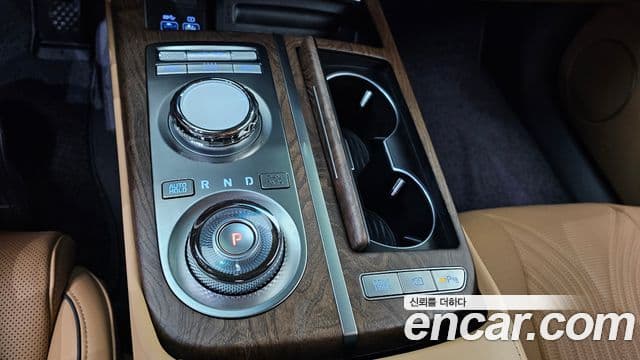 Genesis G80 2023 — Şəkil 16/31