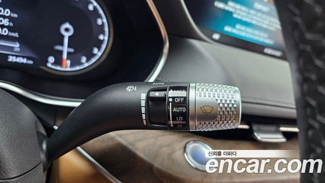Genesis G80 2023 — Şəkil 13/31