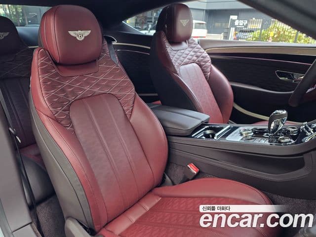 Bentley Continental GT 2026 — Şəkil 15/20