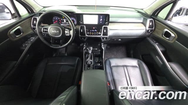 Kia Sorento 2022 — Фото 6/20