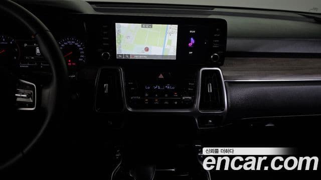 Kia Sorento 2022 — Фото 13/20