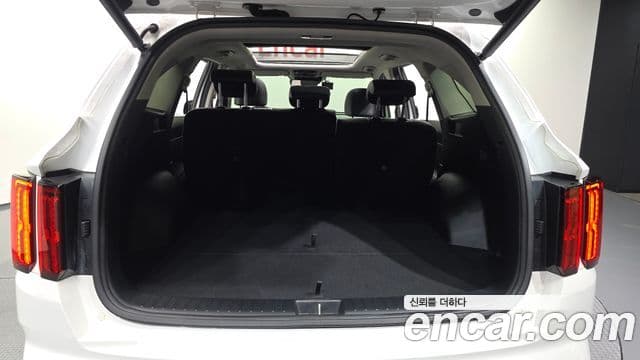 Kia Sorento 2022 — Фото 19/20