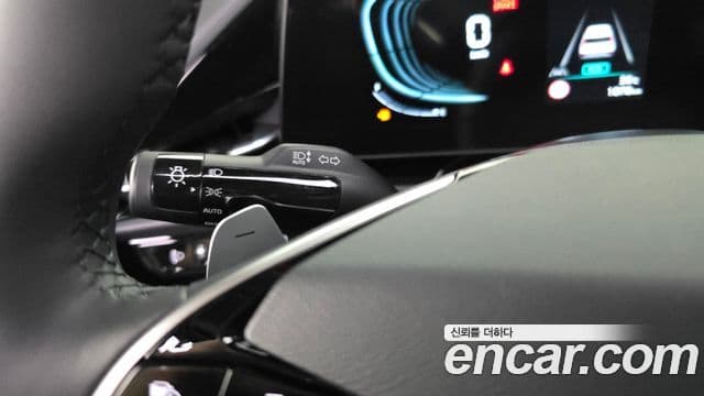 Kia Niro 2025 — Photo 2/33