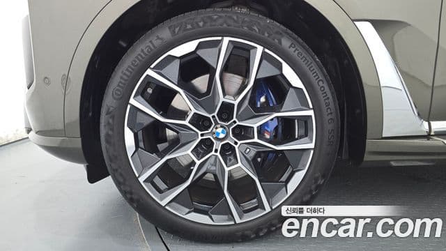 BMW X7 2026 — Photo 19/36