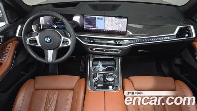 BMW X7 2026 — Photo 32/36