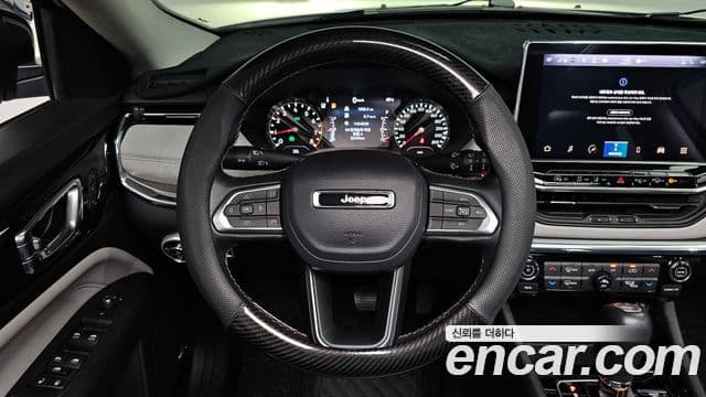 Jeep Compass 2022 — ფოტო 34/34