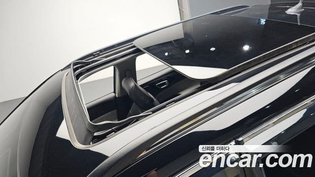 Jeep Compass 2022 — ფოტო 18/34