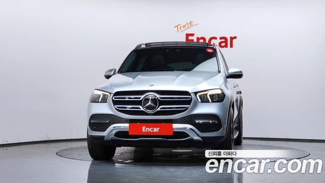 Mercedes-Benz GLE-Class 2021 — ფოტო 30/36