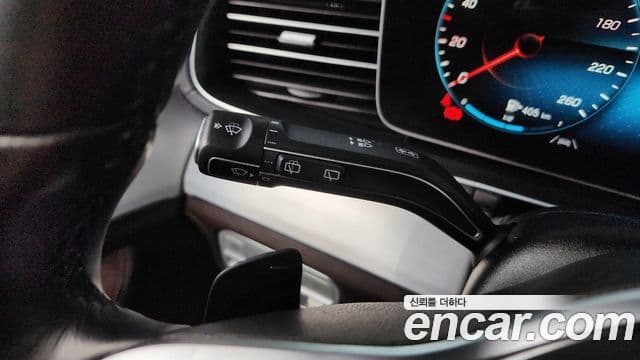Mercedes-Benz GLE-Class 2021 — ფოტო 35/36