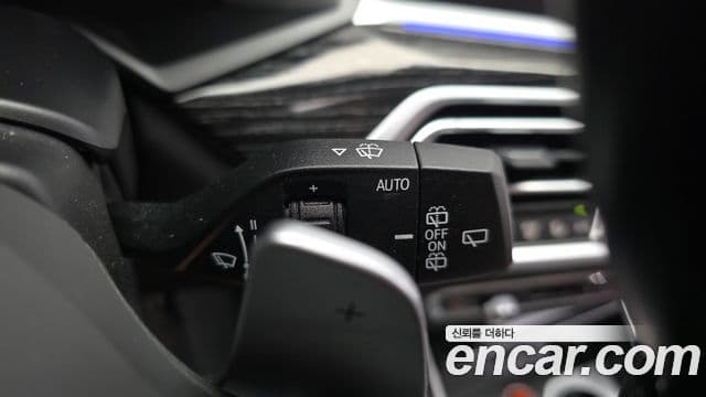 BMW X7 2021 — Photo 31/33