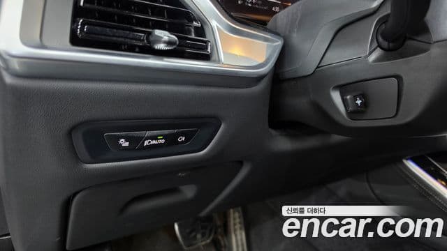 BMW X5 2025 — Photo 9/38