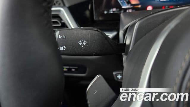BMW X5 2025 — Photo 34/38