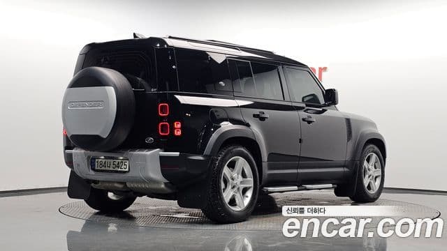 Land Rover Defender 2020 — ფოტო 28/33