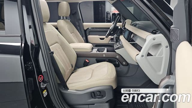 Land Rover Defender 2020 — ფოტო 6/33