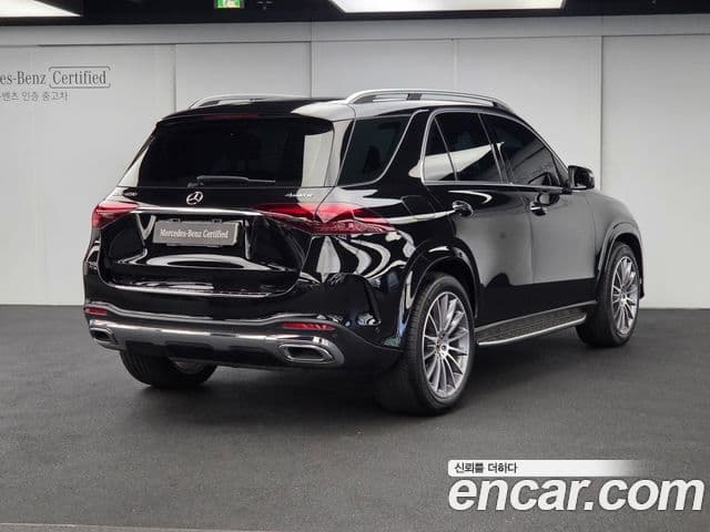 Mercedes-Benz GLE-Class 2024 — Photo 7/14