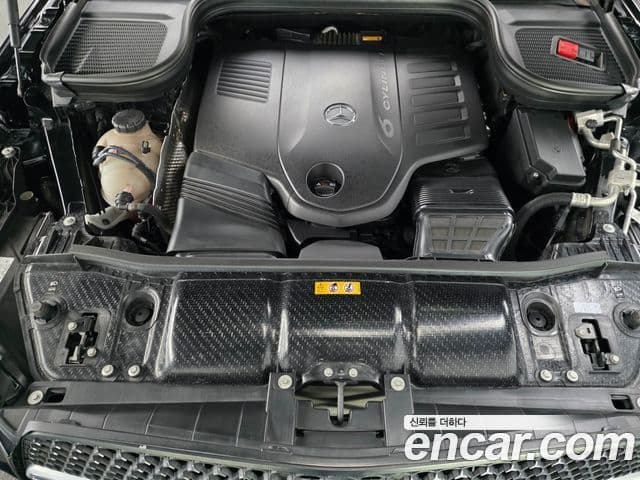 Mercedes-Benz GLE-Class 2024 — Photo 10/14