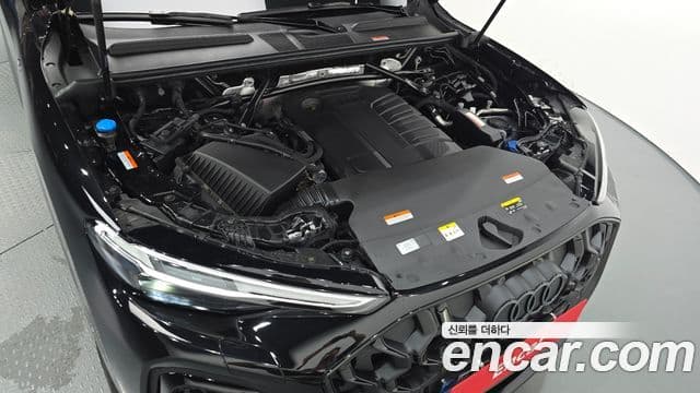 Audi Q5 2025 — Photo 2/35