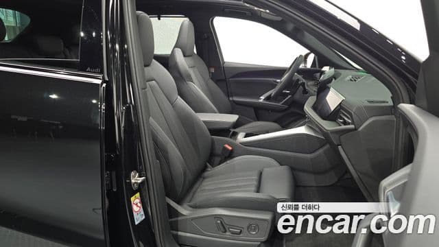 Audi Q5 2025 — Photo 5/35