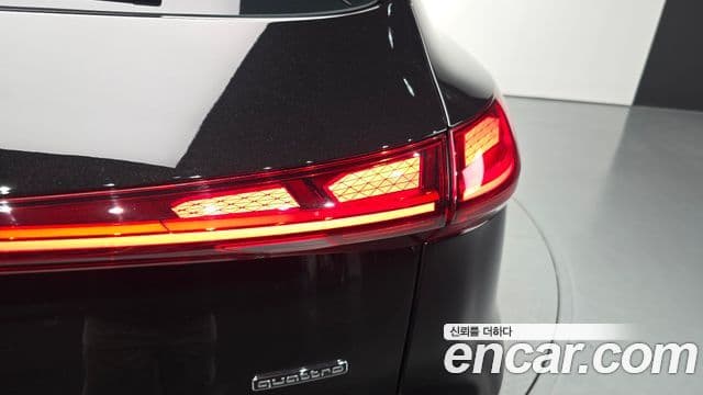 Audi Q5 2025 — Photo 21/35