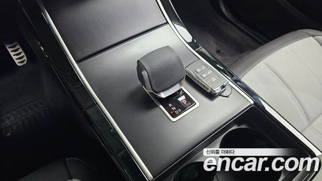 Land Rover Range Rover Evoque 2026 — Photo 14/20