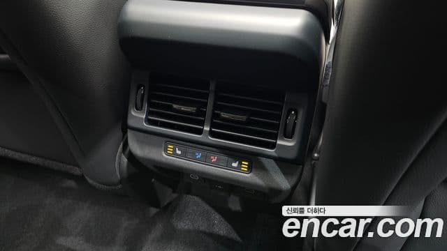 Land Rover Range Rover Evoque 2026 — Photo 8/20