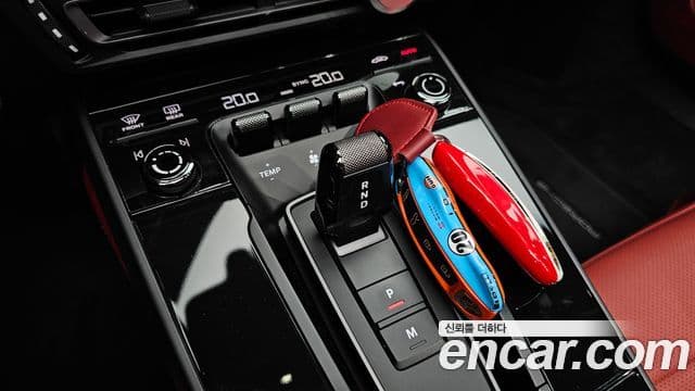 Porsche 911 2021 — Photo 4/32