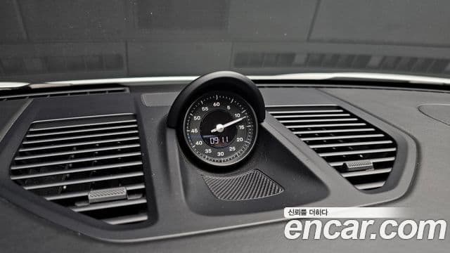 Porsche 911 2021 — Photo 25/32