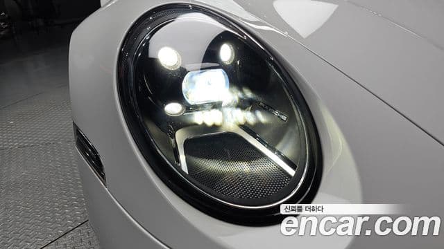 Porsche 911 2021 — Photo 15/32