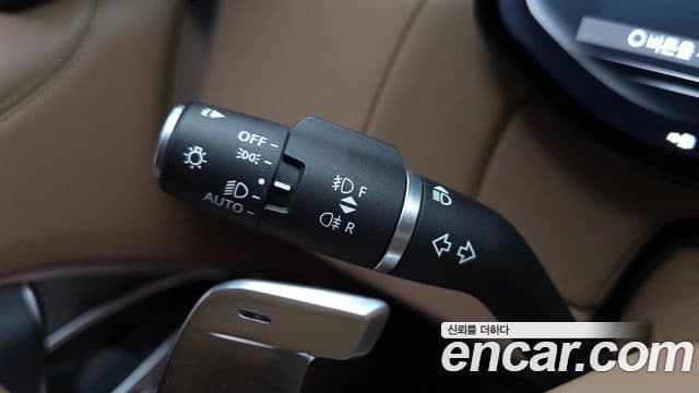Land Rover Range Rover 2022 — ფოტო 5/40